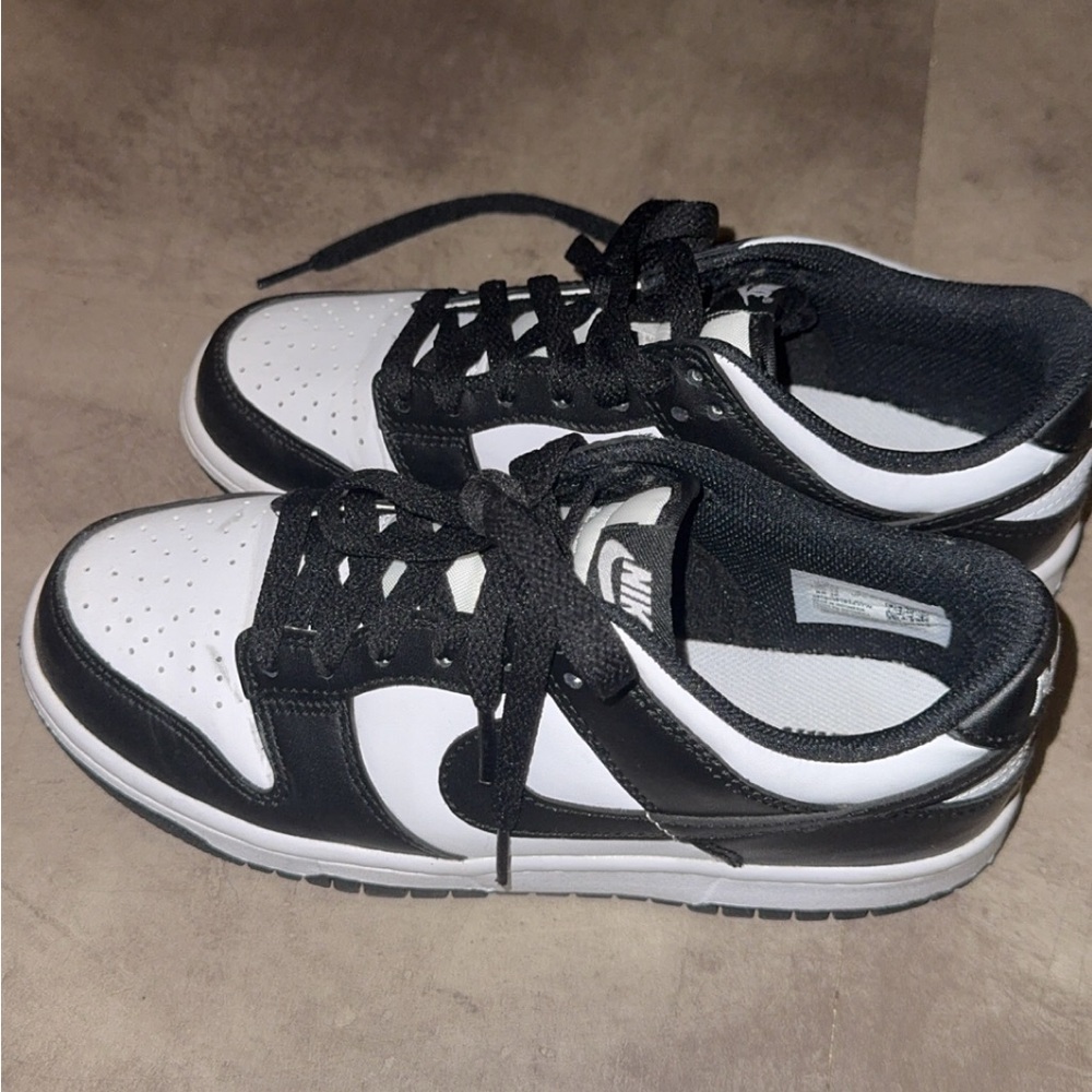 Nike Panda Dunks